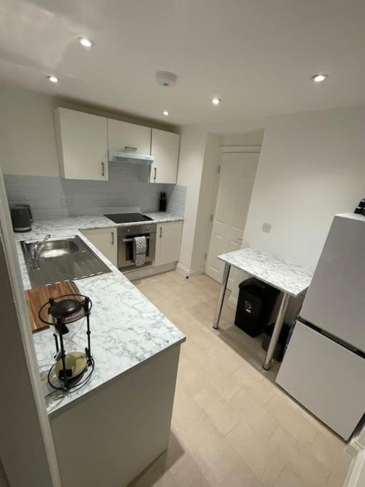 Lovely 1 Bedroom Apartment - Maida Vale Лондон Екстер'єр фото